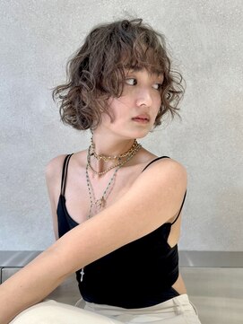 イマイ ケイアウラ(imaii k-aura) フレンチシックカーリーボブ/外国人風カラー