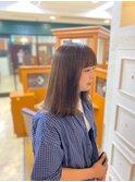 切りっぱなしロング／切りっぱなしボブ