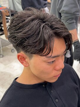 リップス 横浜(LIPPS) S字フェザー/強めフェザー