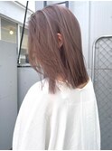 ハイトーン切りっぱなしショートボブミルクティーピンクベージュ