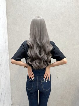 ロンド レア 天神大名店(Lond Le’a) ケアブリーチを使用したダメージレスな高明度カラー