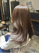 縮毛矯正かけても巻けるの？→ピンピンにならないこだわりのナチュラル縮毛矯正だから巻くこと可能です