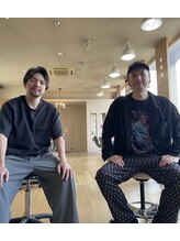 ディフィアート(Defiart) 松澤 研三 (左)