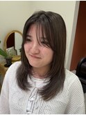 レイヤーカット＋透明感グレージュカラー