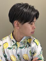 ザメンバイリオス(THE MEN. BY LIOS)&nbsp;ナチュラルセンターパートスタイル
