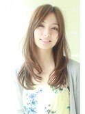 センターパートでも小顔に叶う!大人フェミニンロング/天王寺