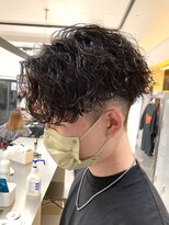 ウェイビーエフティフィフス 横浜西口(WAVEY ft.fifth)&nbsp;波巻きツイストスパイラルパーマ無造作メンズマッシュショート