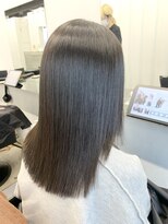 ココ 本八幡(KOKO)&nbsp;★デザインカラー/レイヤーカット/ウェットヘアオリーブベージュ