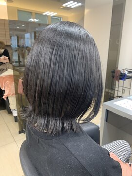 アッシュ 稲田堤店(Ash) 切りっぱなしボブ×外ハネ