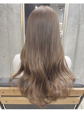 レイドバック(LAID BACK) ベージュ くすみカラー 愛されロング フェミニン 大人可愛い