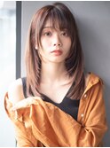 レイヤーカットレイヤーロンググレージュカラー_ba510731