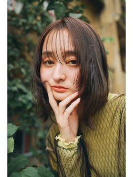 トゥーザシー(TO THE SHE) レイヤーボブ×顔周りレイヤー