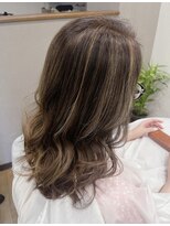 ジーン 高円寺(gene)&nbsp;白髪ぼかし【リタッチ /白髪染め/ハイライト/ 高円寺】