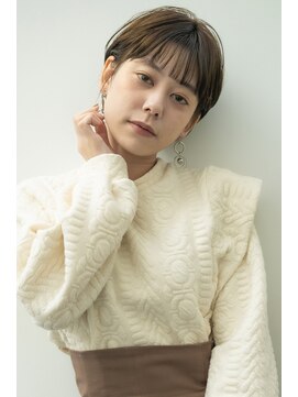 エクラート ミリア 船橋(ECLART milia) 動きが映えるレイヤーショート|髪質改善で軽やかさアップ