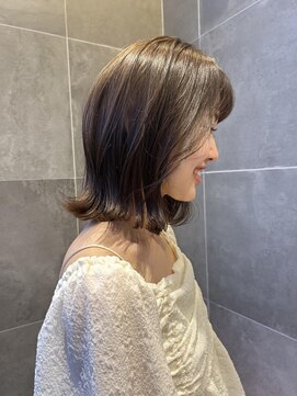 スーリール 荒戸店(Sourire) 外はねボブ×ベージュカラー