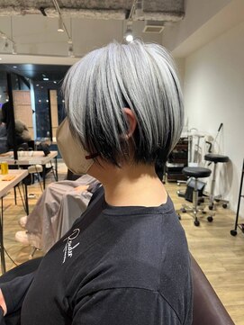 エヌプラスリタ 近鉄八尾(N+lita) オシャレに白髪ぼかし アンブレラカラー 似合わせ小顔ショート