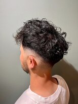 スタンドバーバー 柏(STAND BARBER)&nbsp;スペインカール/スパイキーショート/ブルーブラック