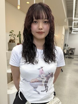 チーカ(chica) ハードロングパーマ/カーリーパーマ/ピンクブラウン