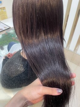 エミュ 天文館店(eMu)の写真/【女性stylist担当】【髪質改善プレミークトリートメント+カット¥8500】誰もが憧れるうるツヤ髪で可愛く★