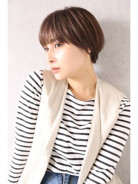 クラッチ ユニ(CLUTCH uni) ニュアンスショートボブ