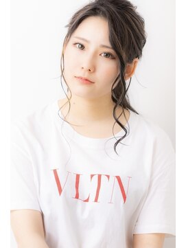 ラビスモア(Lovis moa) 魅力倍増カール/セミディ/シアーカラー/ダークアッシュ/姫カット