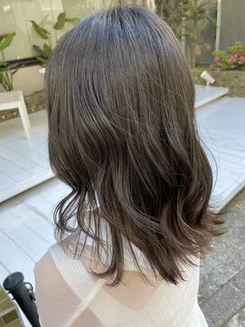 ヘアーメイクオズ(hair make O/S) 《kaito》透明感オリーブグレージュ × ミディアムボブ☆