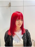 <翁長孝輔>顔まわりレイヤーに派手髪ビビッドレッド