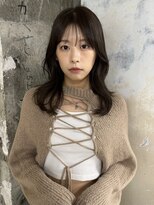 リム(LIM)&nbsp;鎖骨から伸ばしかけのヘア