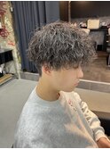 刈り上げマッシュ　ツイストスパイラルパーマ　強め