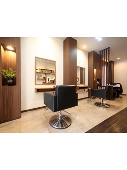 【岩国/シルキーカット】最後まで一人のスタイリストが施術。こだわりのカットで柔らかな仕上がりへ。