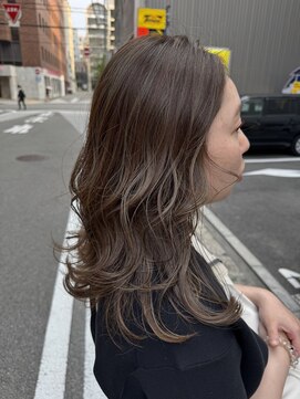 サル(saru) #ハイライトカラー × #オリーブベージュ