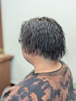 ナンバーエイト(number eight)&nbsp;20代30代メンズカットメンズヘア◆ツイストパーマ短髪