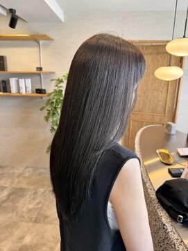 トゥーリ 大野城下大利店(tuuli) 30代からの髪悩みに◎ 髪質改善×艶ダークで違和感ゼロへ