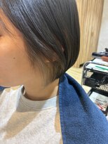 リアン 綱島(Lien) イヤリング/ダークグレージュ/ブリーチ/顔周り/カット/カラー/84