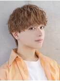 波巻きパーマツイストスパイラルパーマセンターパートウルフ