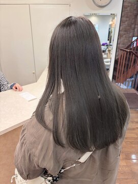 モア 下通店(MORE) Olive Beige／レイヤーカット／イルミナカラー