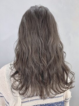 アルバム 新宿(ALBUM SHINJUKU) アッシュグレージュカラー_無造作カール丸みショート_ba190932