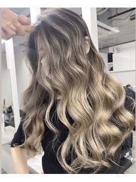 レディアル 大宮(REDEAL) 【REDEAL大宮】コンパクトバレイヤージュ［バレイヤージュ]