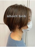 ショートボブ