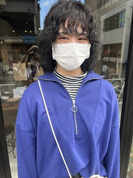 ヘアー アイス ルーチェ(HAIR ICI LUCE) ハードパーマ ウルフパーマ ミディアムウルフ 担当城倉