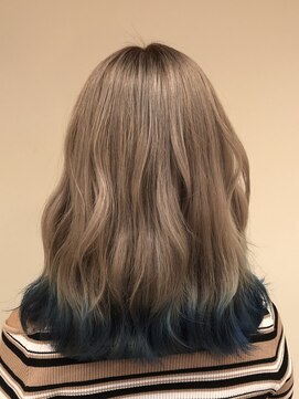 フィッティ 横須賀中央店(fiti) アッシュグレージュ×裾カラー×ネイビー