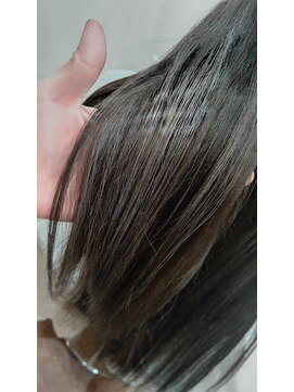 いとをかし美容室 シルバーグレイ×ハイライト