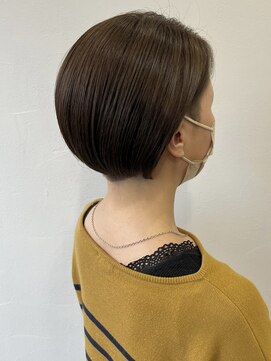 エヌポータル(N portal) 綺麗な大人ショート 刈上げスタイル ビフォーアフター付き