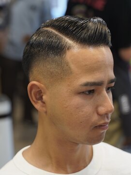 アパッシュ 東光店(Apache) サイドパート×スキンフェード