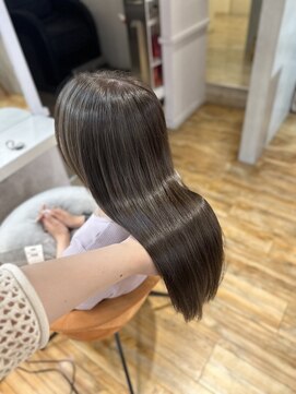 トラック(TRUCK) highlight greige