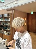メンズ　ブロンド　ブリーチカラー