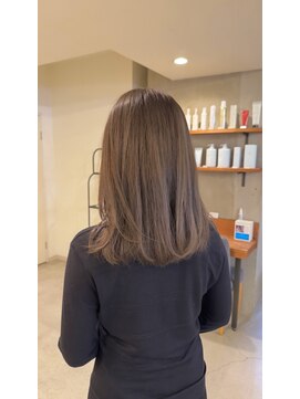 ロカリタ キョウト 四条大宮店(ROCAReTA kyoto) グレージュ