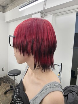 アドラ(ADLLA) 落とせる赤＆黒のデザインカラー