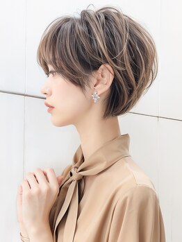 ウシワカマルガーデン(ushiwakamaru Garden)の写真/『女性らしい丸みのあるショート』から、『かっこいいクールなショート』まで幅広く似合わせます◎