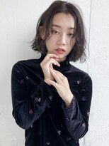 ルティア(Lutia)&nbsp;透明感たっぷりダークアッシュカラー！